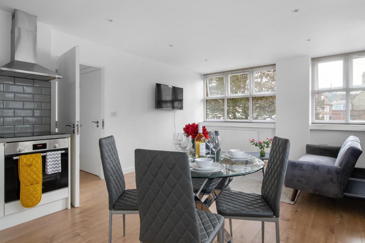 Livestay-Modern Apartments Building In Aylesbury Aylesbury  Dış mekan fotoğraf